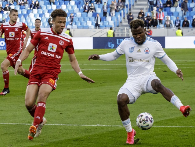 Slovan, Trenčín