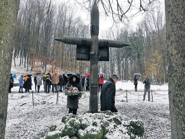 Dubnici nad Váhom, pietna spomienka