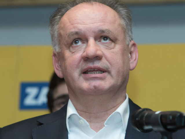 andrej kiska VOĽBY: Volebná noc v centrále strany Za ľudí