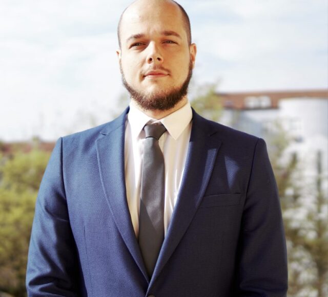 Matej Kandrík je riaditeľ think-tanku Stratpol - Strategic Policy Institute.