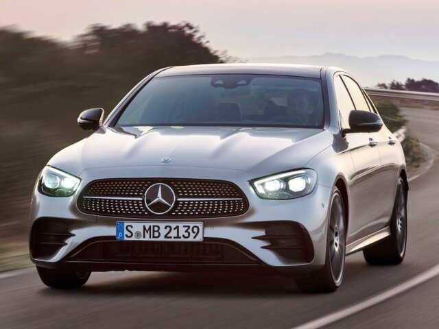 Mercedes-Benz E - 2020