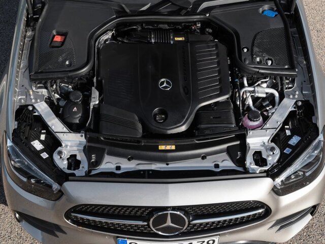 Mercedes-Benz E - 2020