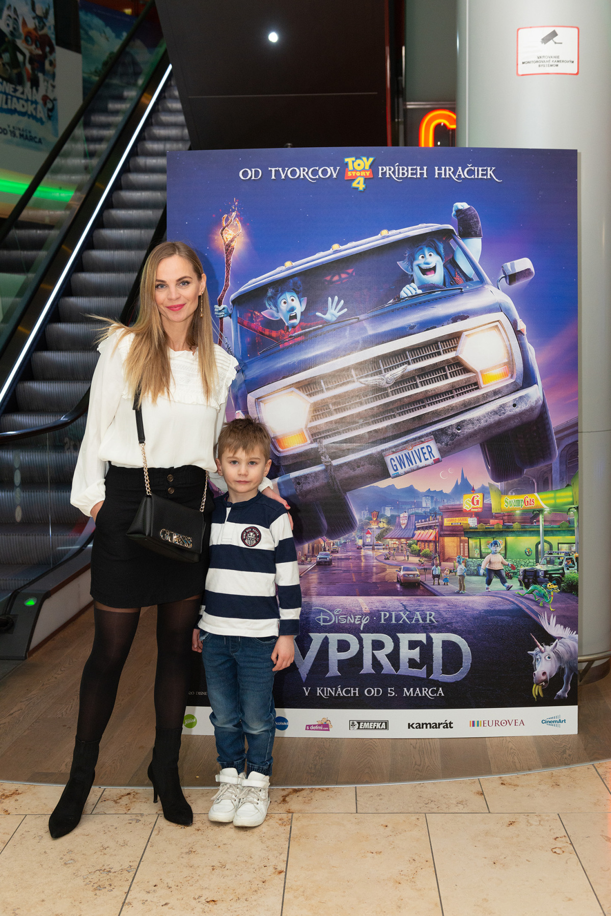 Herečka Milena Minichová so synom sa tiež prišli pozrieť na animák. 