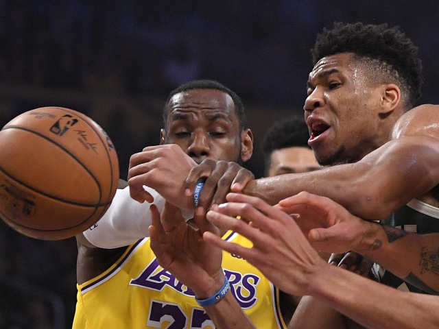 Bucks Lakers Basketball