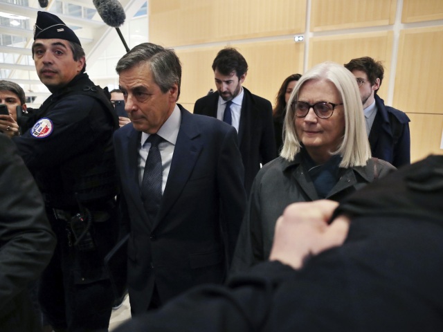 Francúzsko Expremiér Manželka Súdny Proces Francois Fillon
