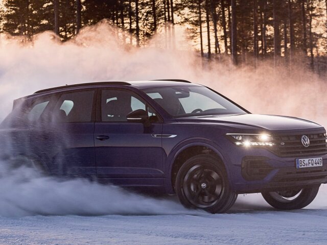 VW Touareg R - 2020