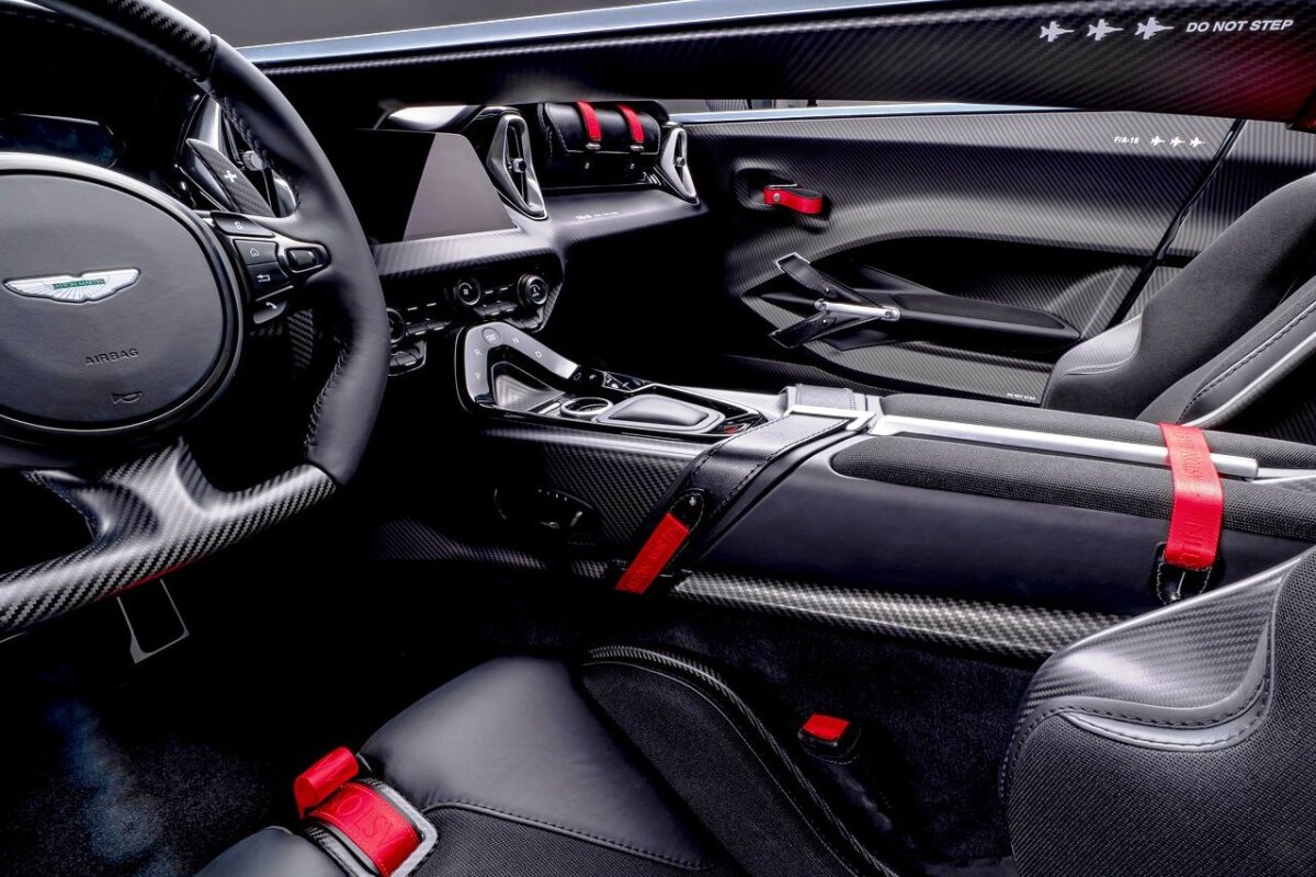 Aston Martin V12 Speedster - 2020
