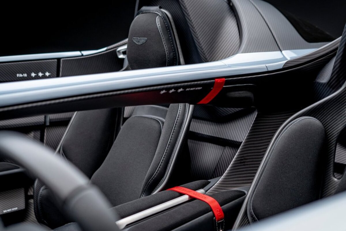 Aston Martin V12 Speedster - 2020