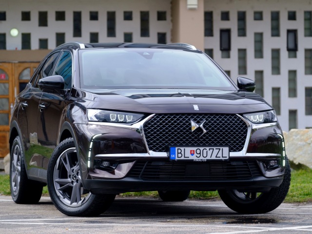 DS 7 Crossback 1,6 PureTech 225 - test 2020