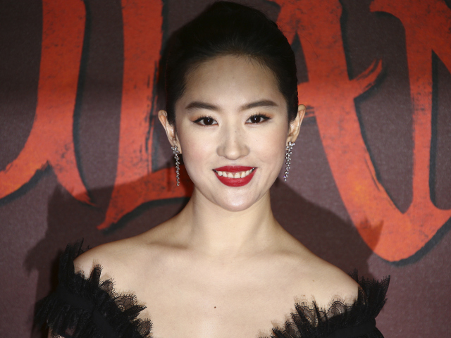 Herečka Yifei Liu pochádza z čínskeho Wuhanu.
