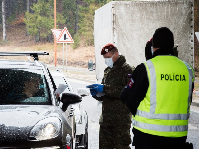 koronavírus hraničný priechod hranica polícia