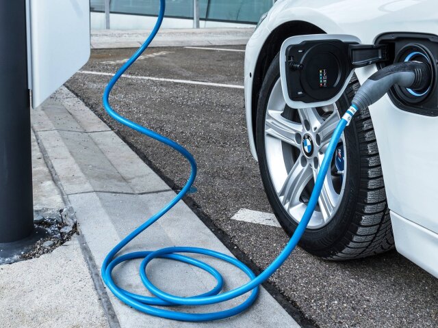 BMW - plug-in hybrid