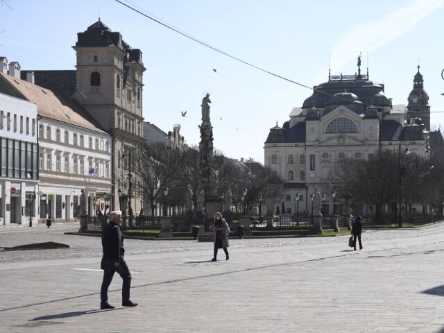 SR Košice koronavírus situácia ľudia služby obchody KEX