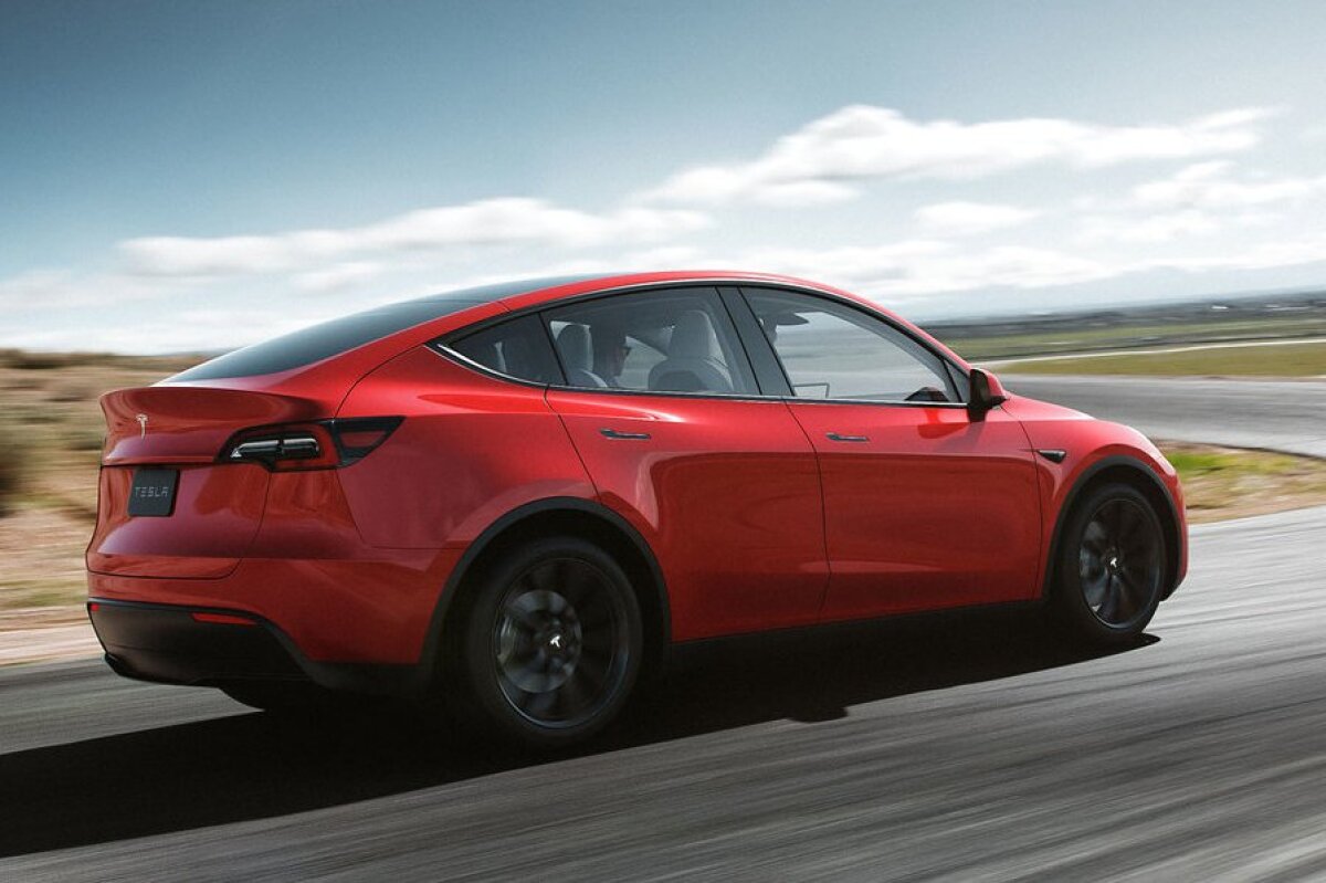 Tesla Y - 2020