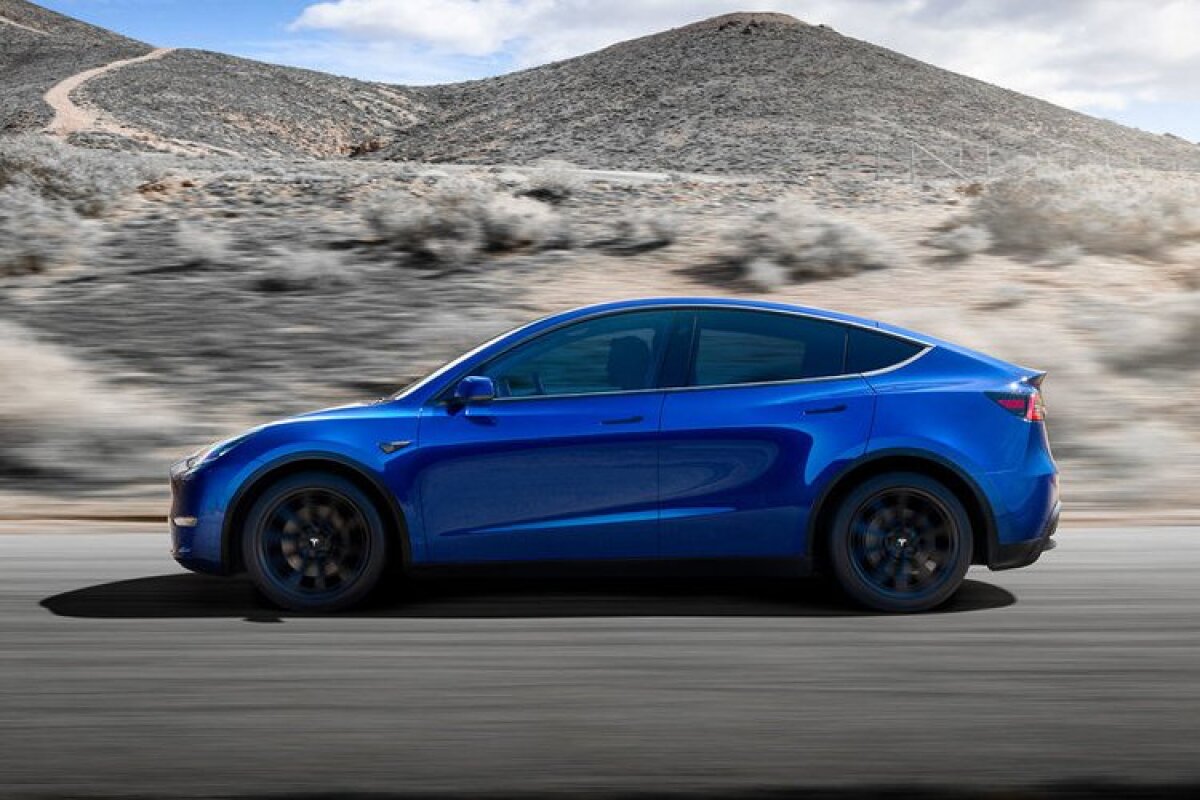 Tesla Y - 2020