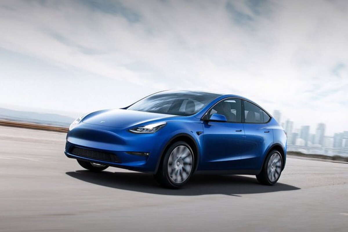 Tesla Y - 2020