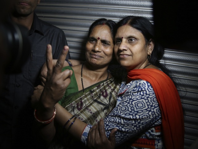 India / znásilnenie / Obesenie /