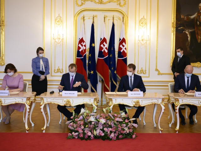 SR koaličná dohoda OĽaNO Sme rodina SaS ZĽ podpis BAX