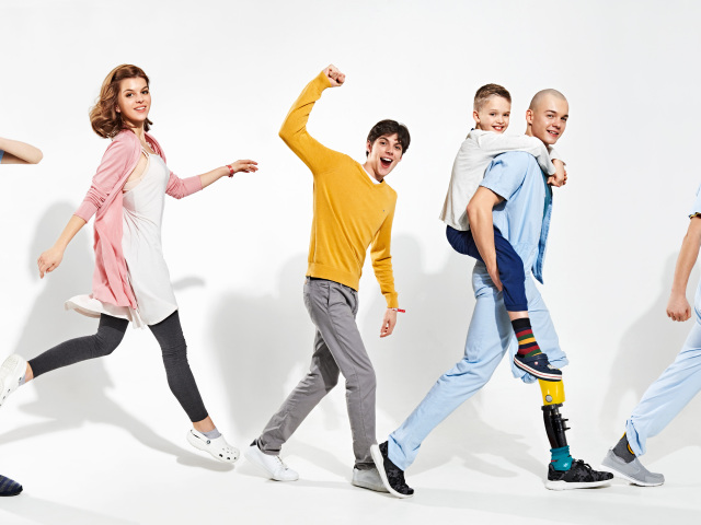červené pásky, Adam Trcka, Eva Opáleková, Adam Kubala, Krištof Kelíšek, Jakub Švec a Peter Kiss