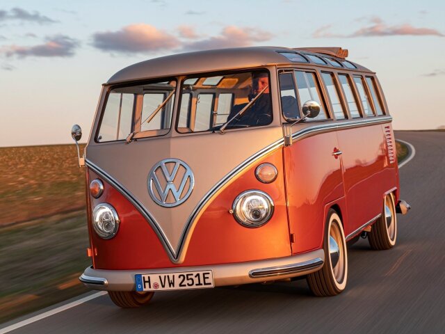 VW e-Bulli Concept - 2020