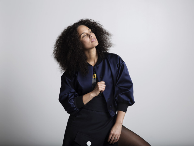 Speváčka Alicia Keys počas fotenia k novej knihe spomienok More Myself.