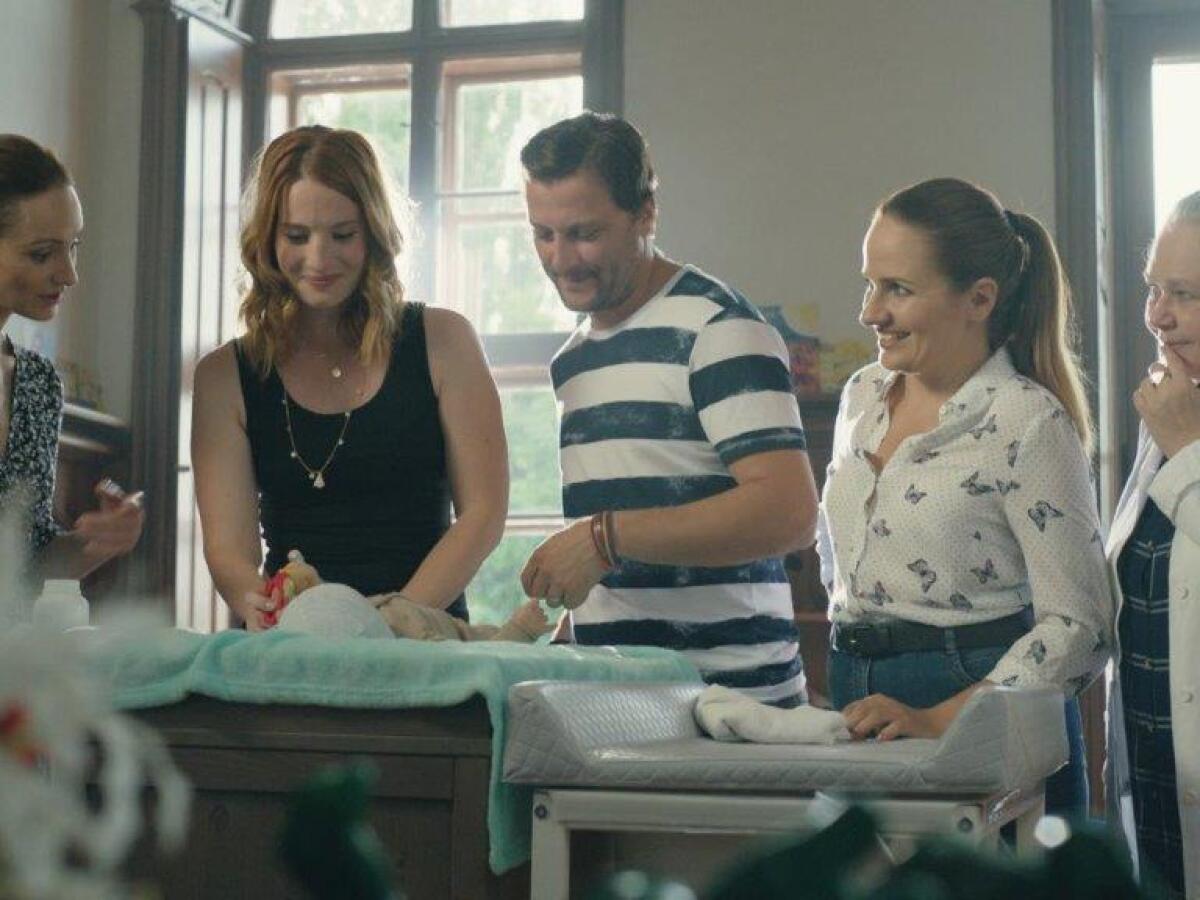 hniezdo, seriál hniezdo,