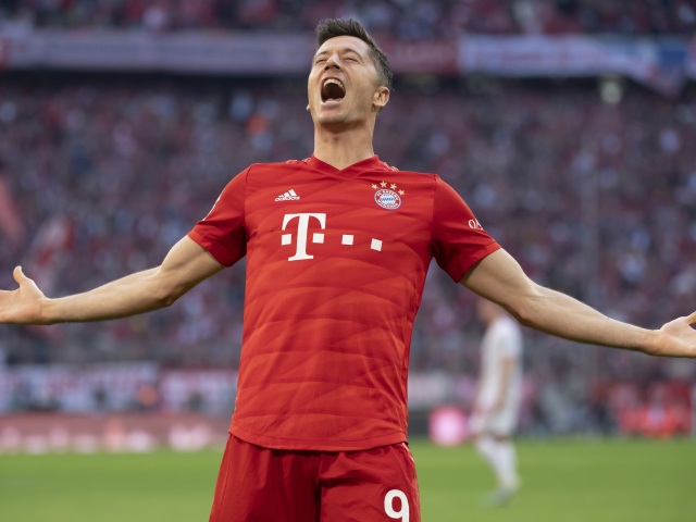 Nemecko futbal liga 9. kolo Lewandowski