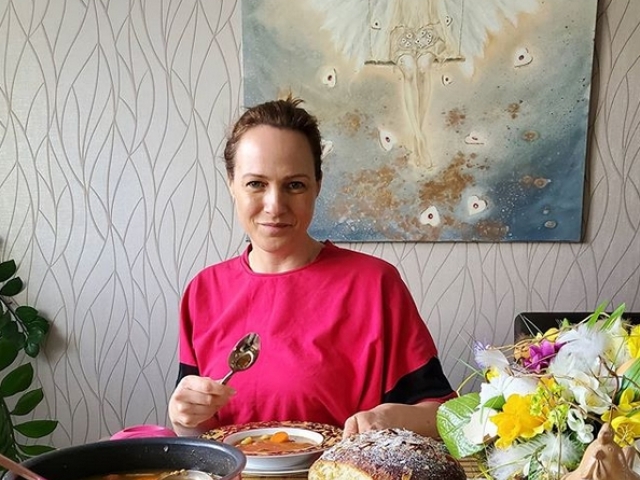 Moderátorka Adriana Poláková počas Veľkej noci 2020. 