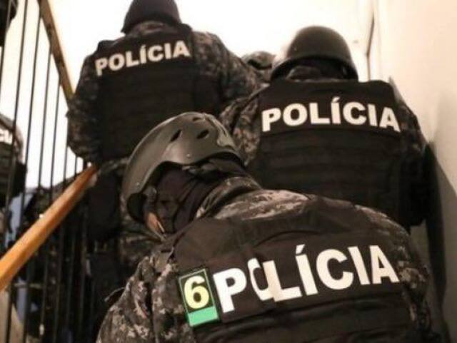 Polícia
