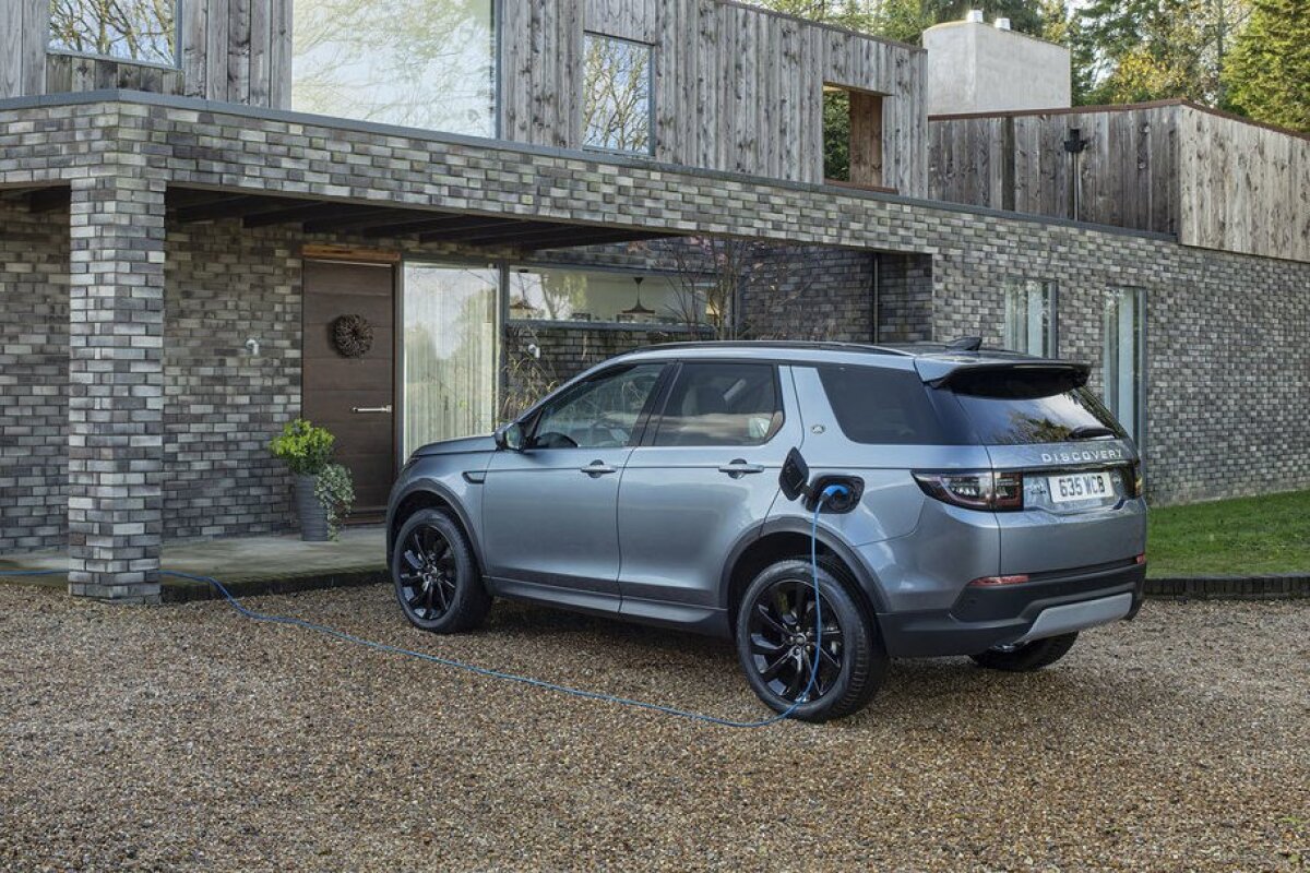 Land Rover Discover Sport P300e - 2020