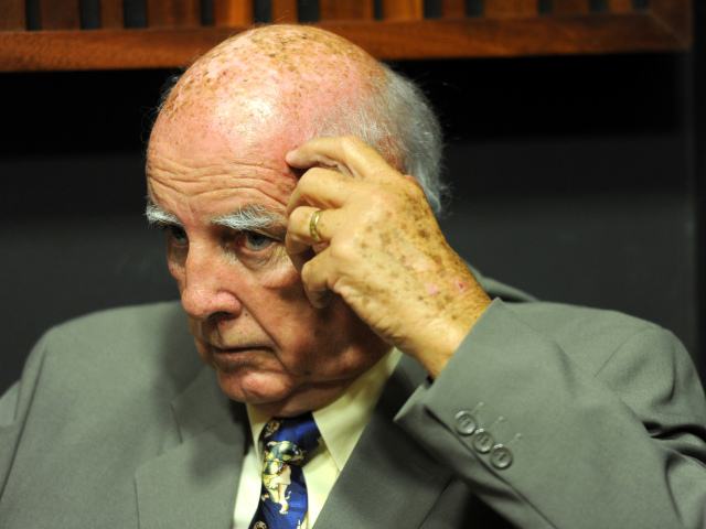 Bob Hewitt