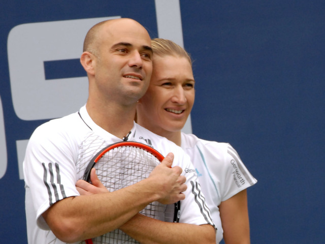 Záber z roku 2006: Tenista Andre Agassi a jeho manželka Steffi Graf na akcii Arthur Ashe Kids' Day.