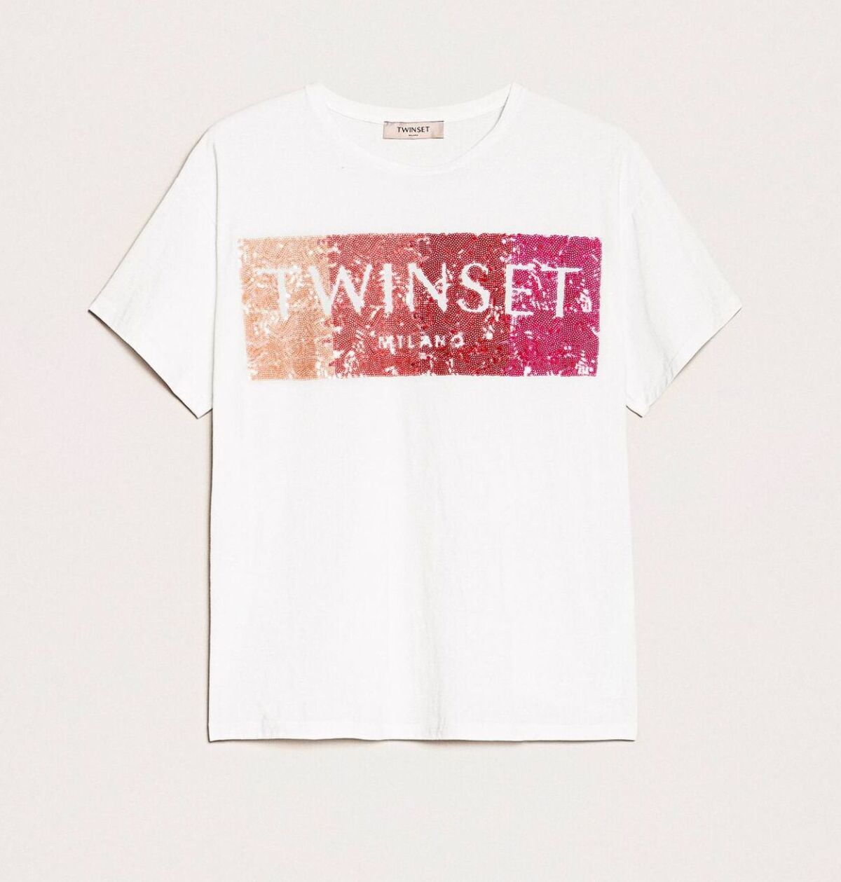 Dámske tričko s flitrovaným nápisom Twinset. Predáva sa za 95 eur. 