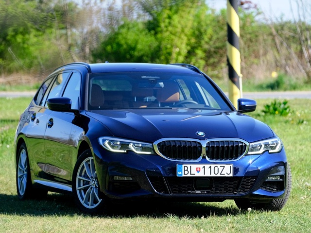 BMW 330d xDrive Touring - test 2020