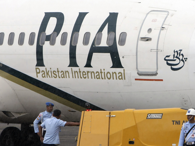 Pakistan Karáči lietadlo dopravné zrútenie