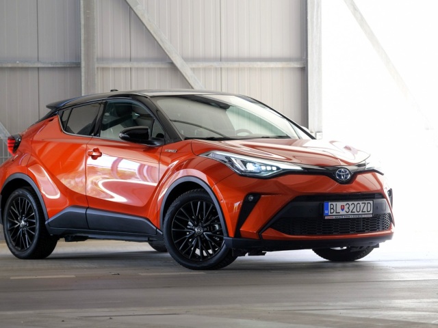 Toyota C-HR 2,0 Hybrid Dynamic Force - test 2020