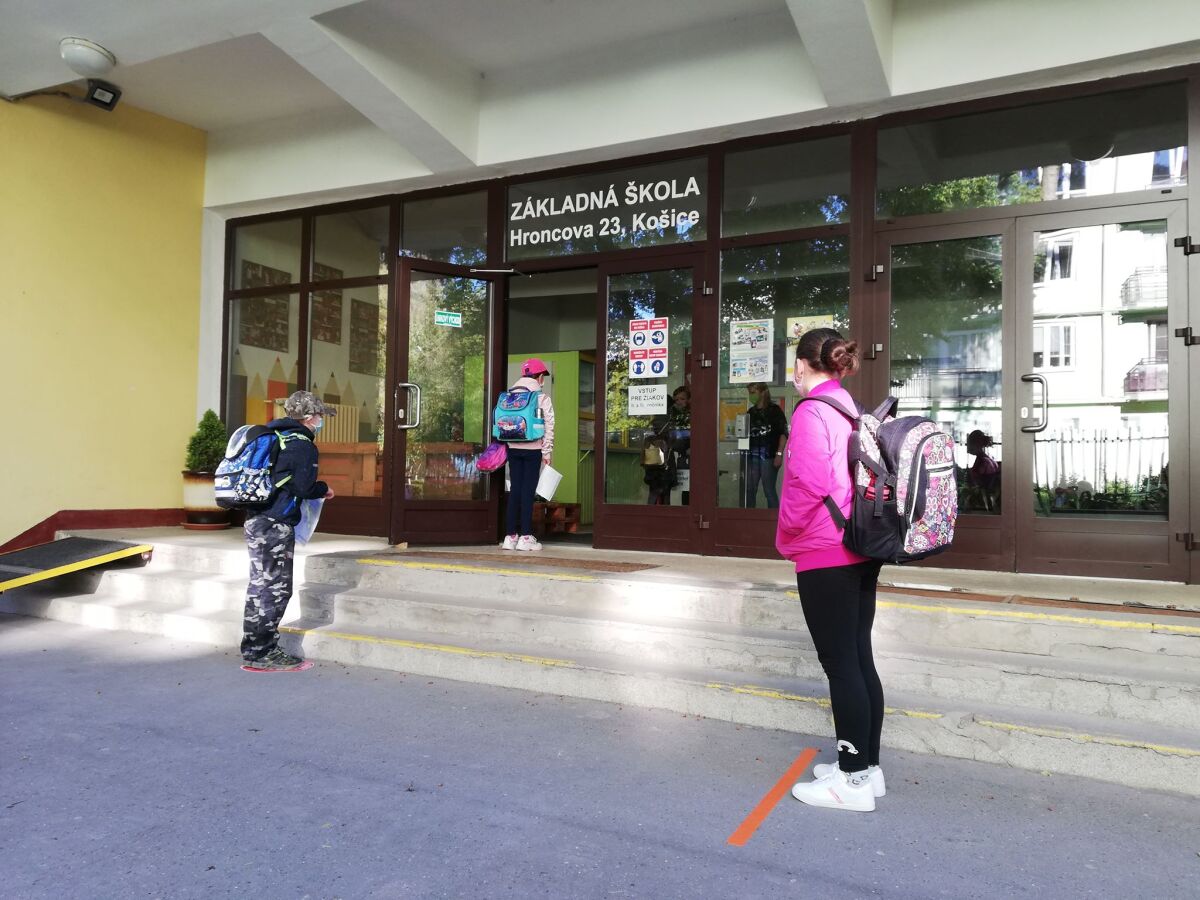 Základná škola Hroncova 23 v Košiciach