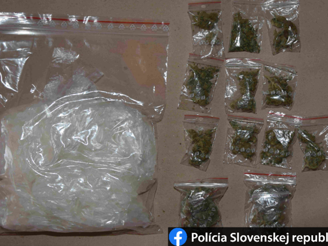 marihuana, pervitín, polícia, drogy