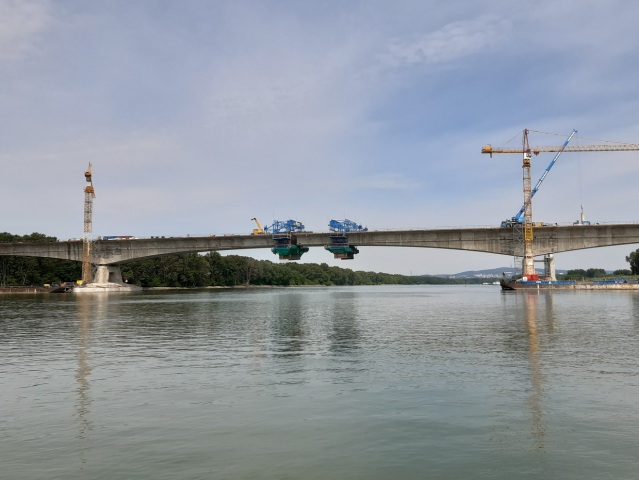 diaľnica D4, most