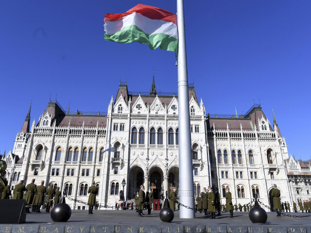 Maďarsko, stožiar, maďarský parlament
