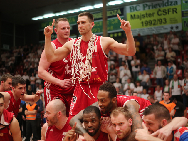 SR Basketbal SBL play off finále 7 Prievidza Komárno TNX