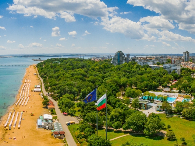 17burgas-4x