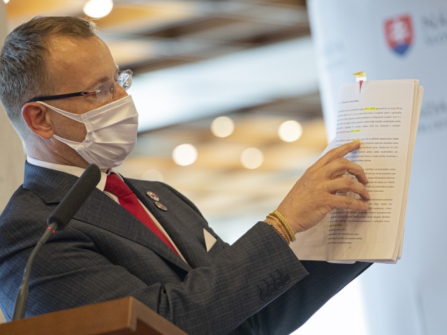 SR parlament predseda Kollár diplomovka BAX
