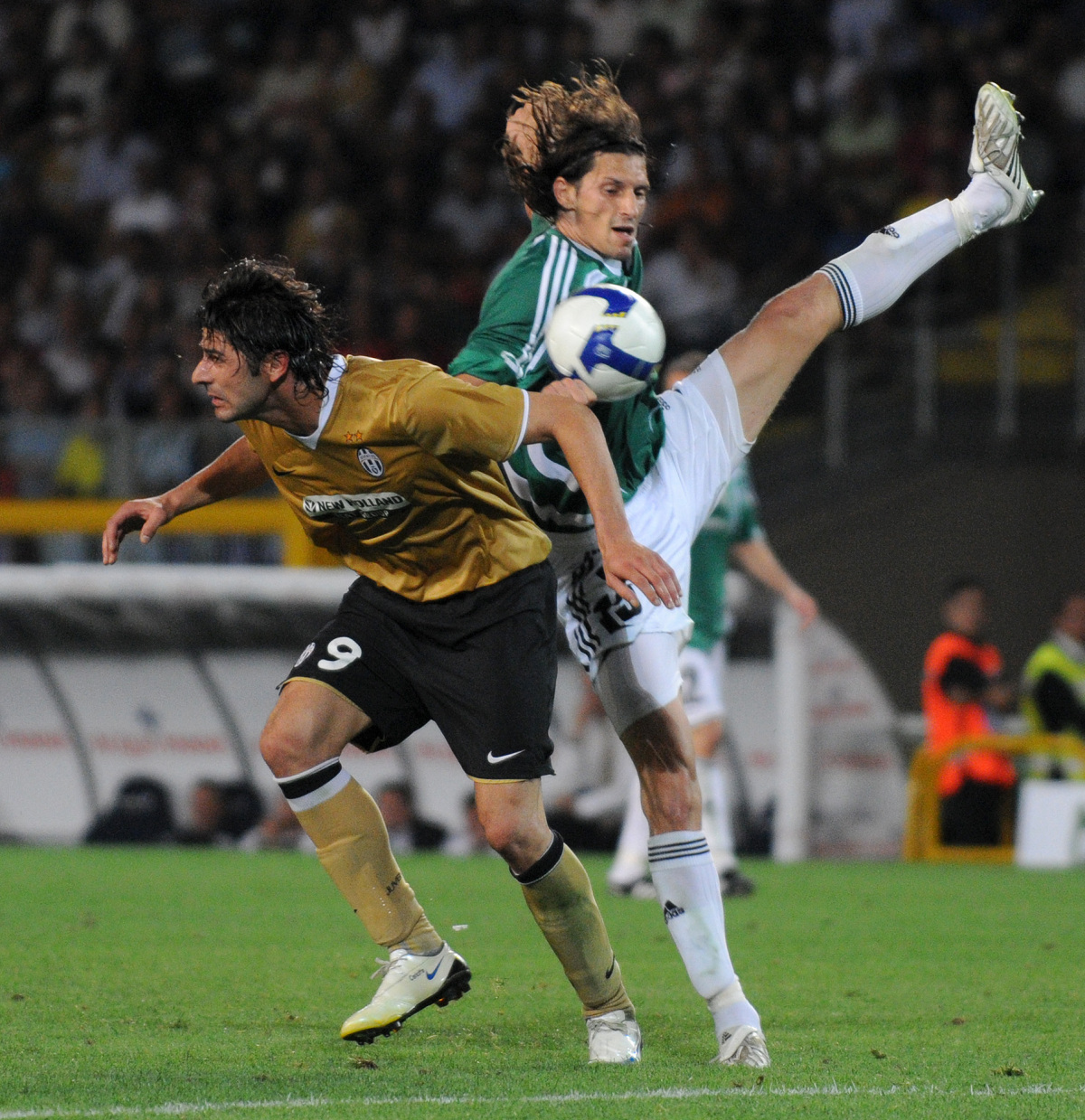 FUTBAL-LM:  Juventus - Artmedia Petralka