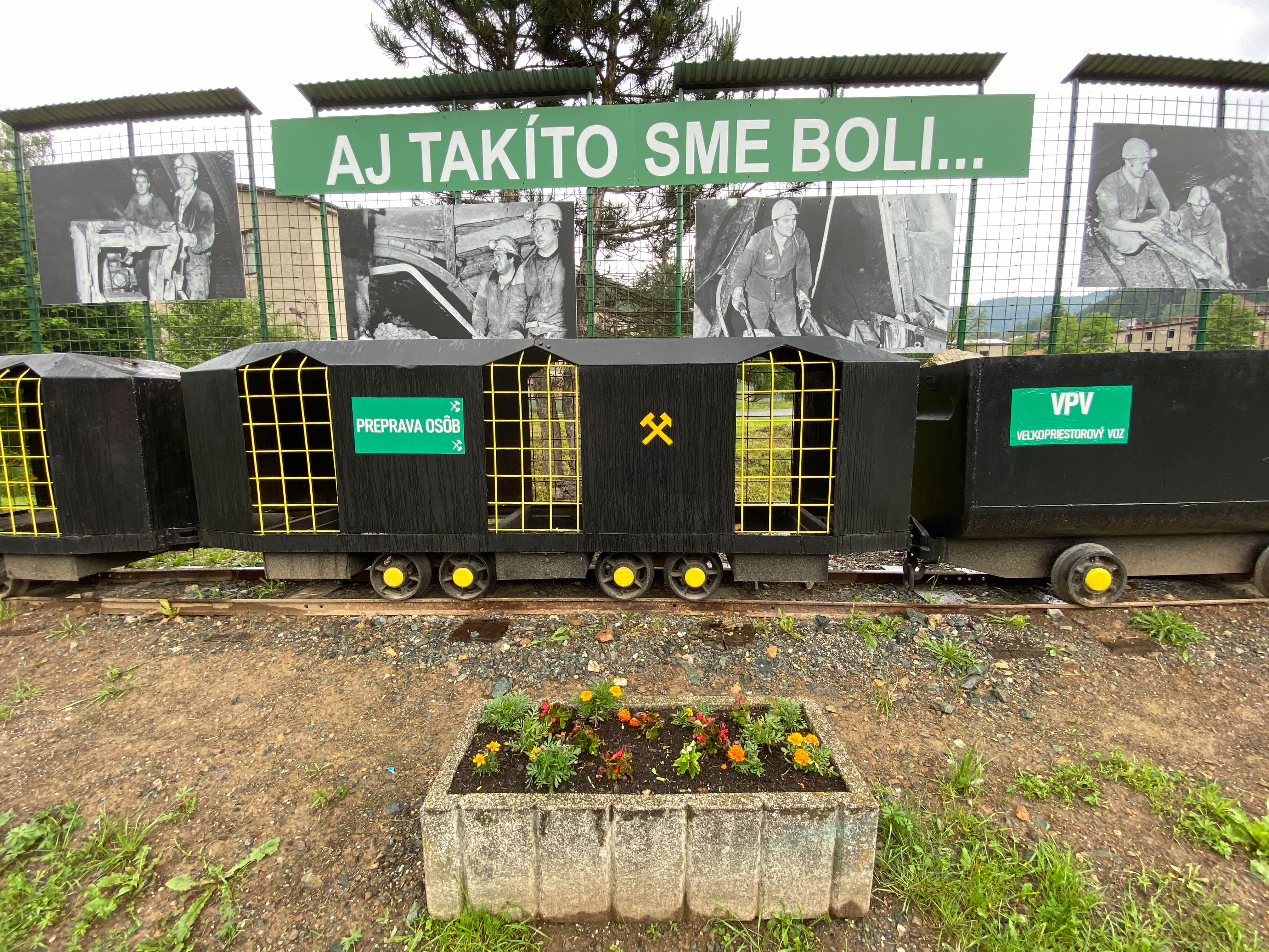 Tabule v Rudňanoch pripomínajú banskú "slávu".