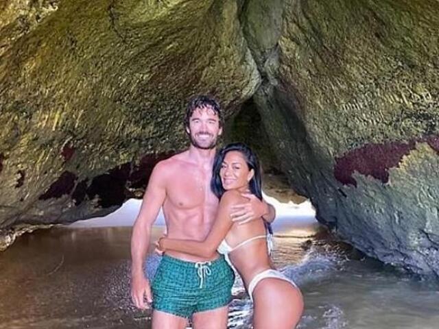 Nicole Scherzinger a Thom Evans počas osláv narodenín. 