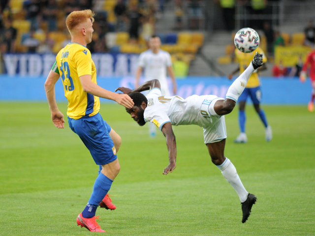 Zsolt Kalmár, Ibrahim Rabiu