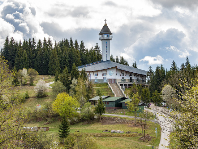 Živčáková, kostol, vyhliadková terasa, Panna Mária
