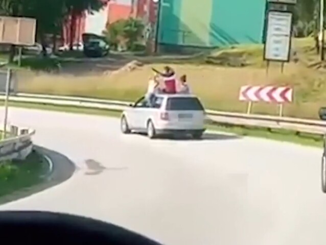 Dobšiná, nebezpečna jazda