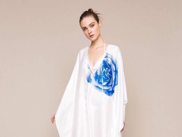 Dámsky dlhy kaftan s potlačou Twinset, predáva sa za 169,45 eura. 